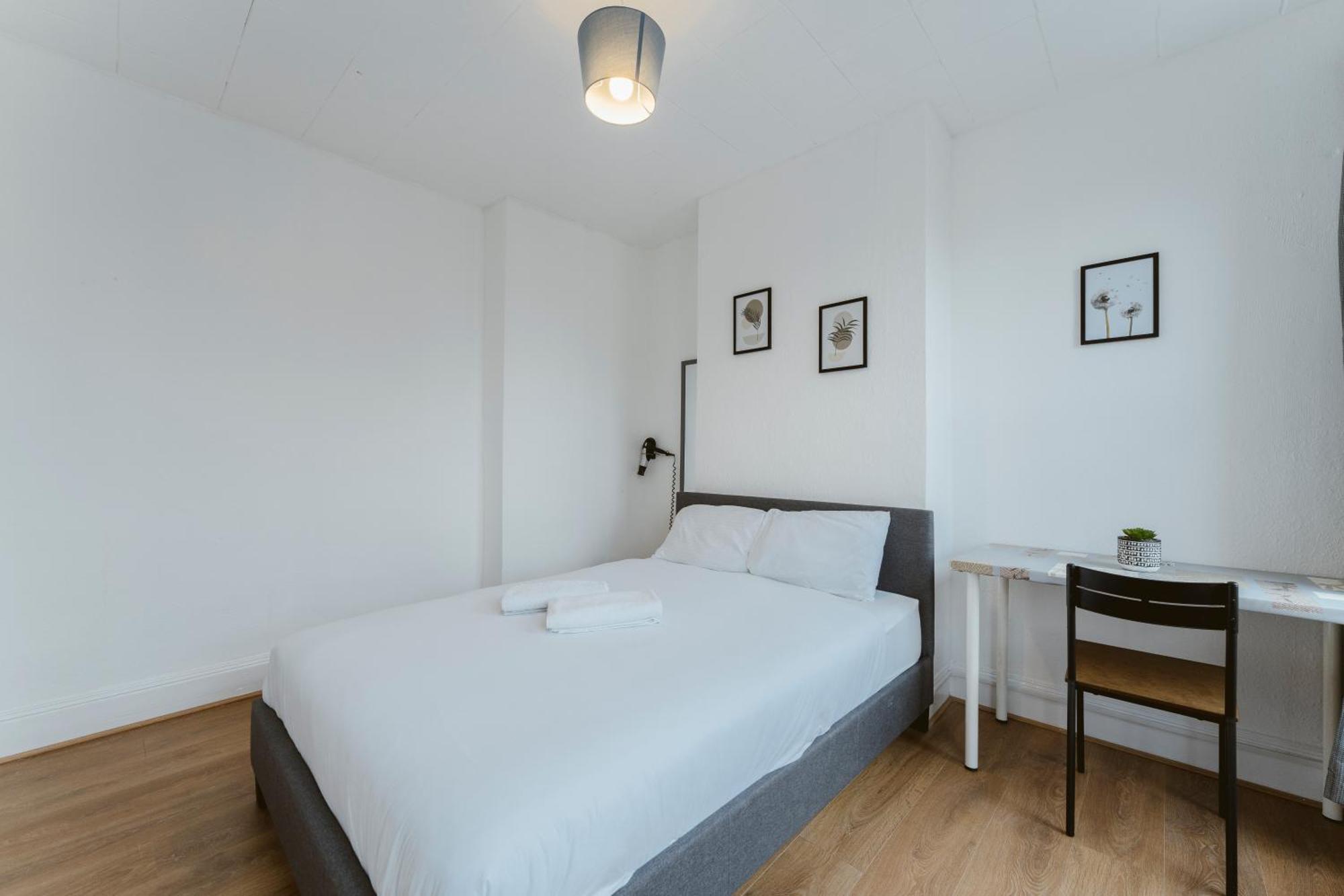 Manor House Great Rooms To Stay London Exterior photo