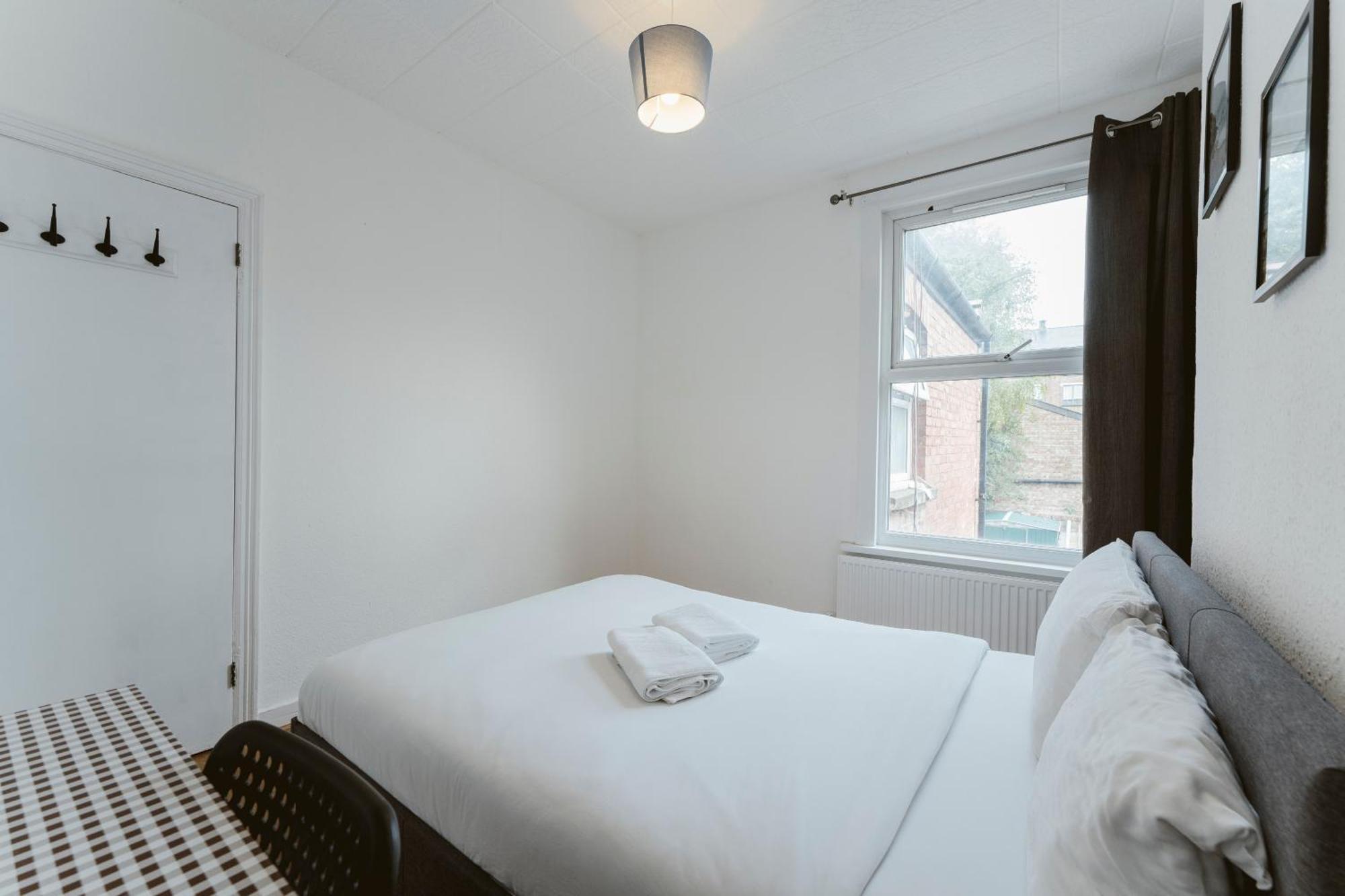 Manor House Great Rooms To Stay London Exterior photo
