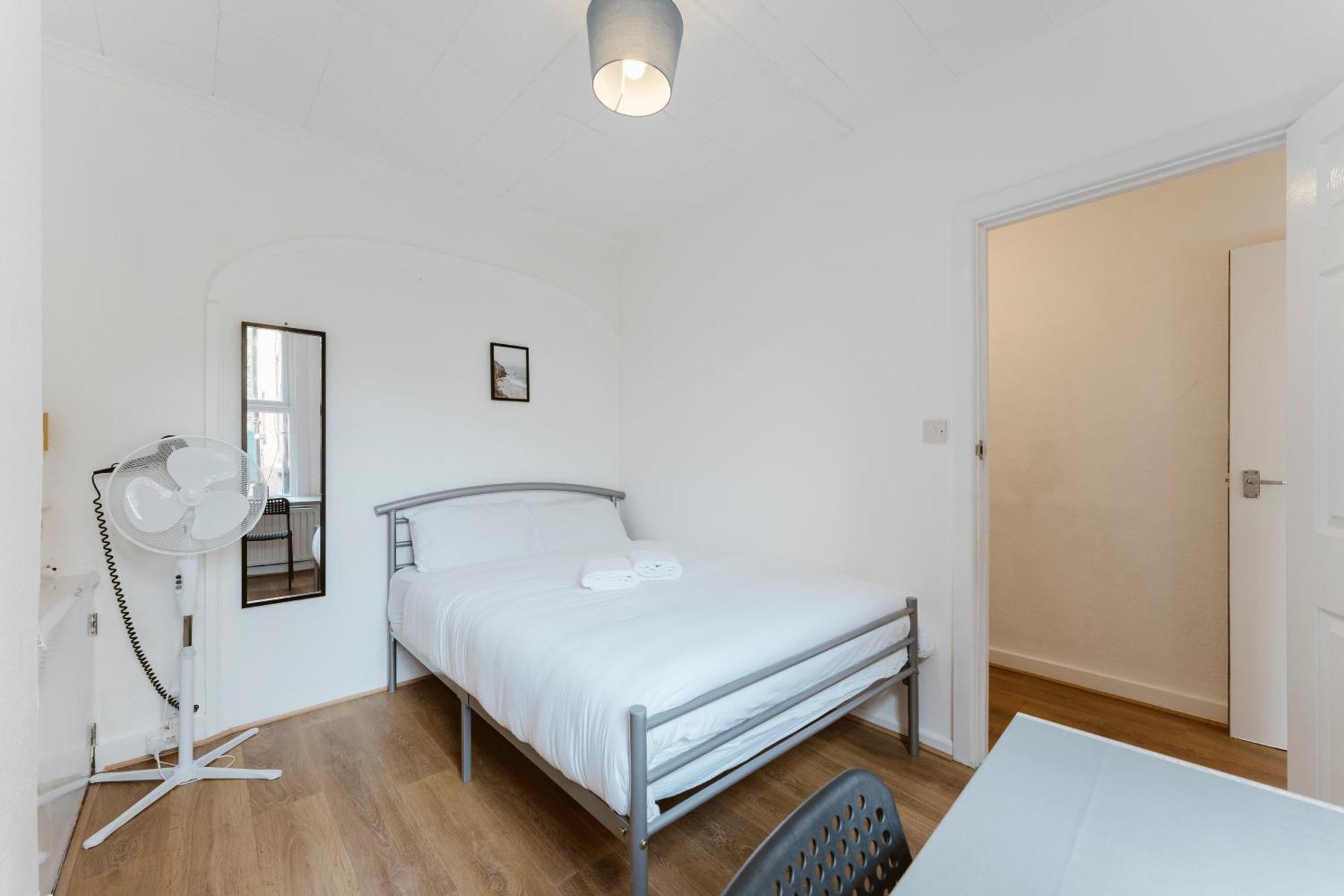 Manor House Great Rooms To Stay London Exterior photo