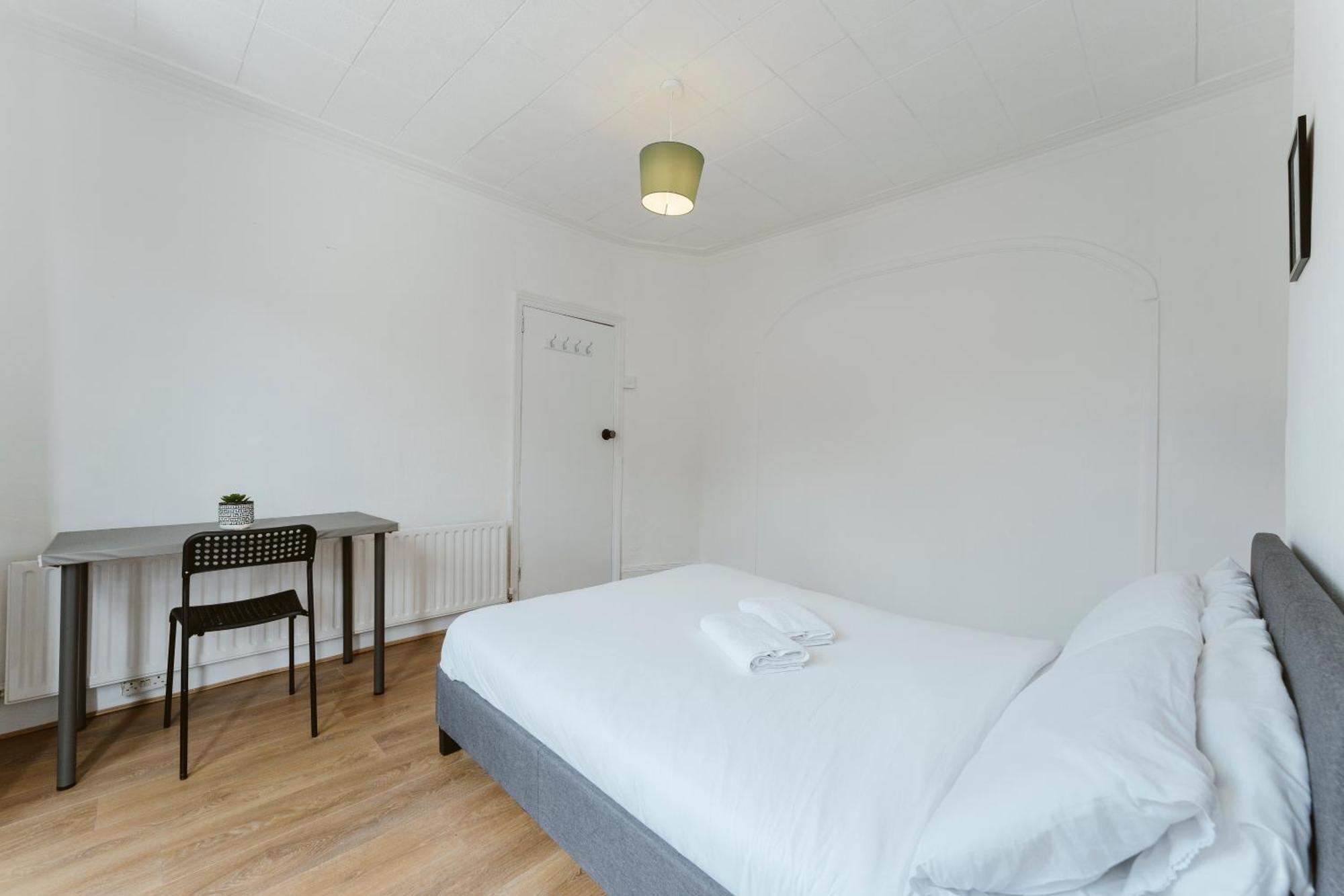 Manor House Great Rooms To Stay London Exterior photo