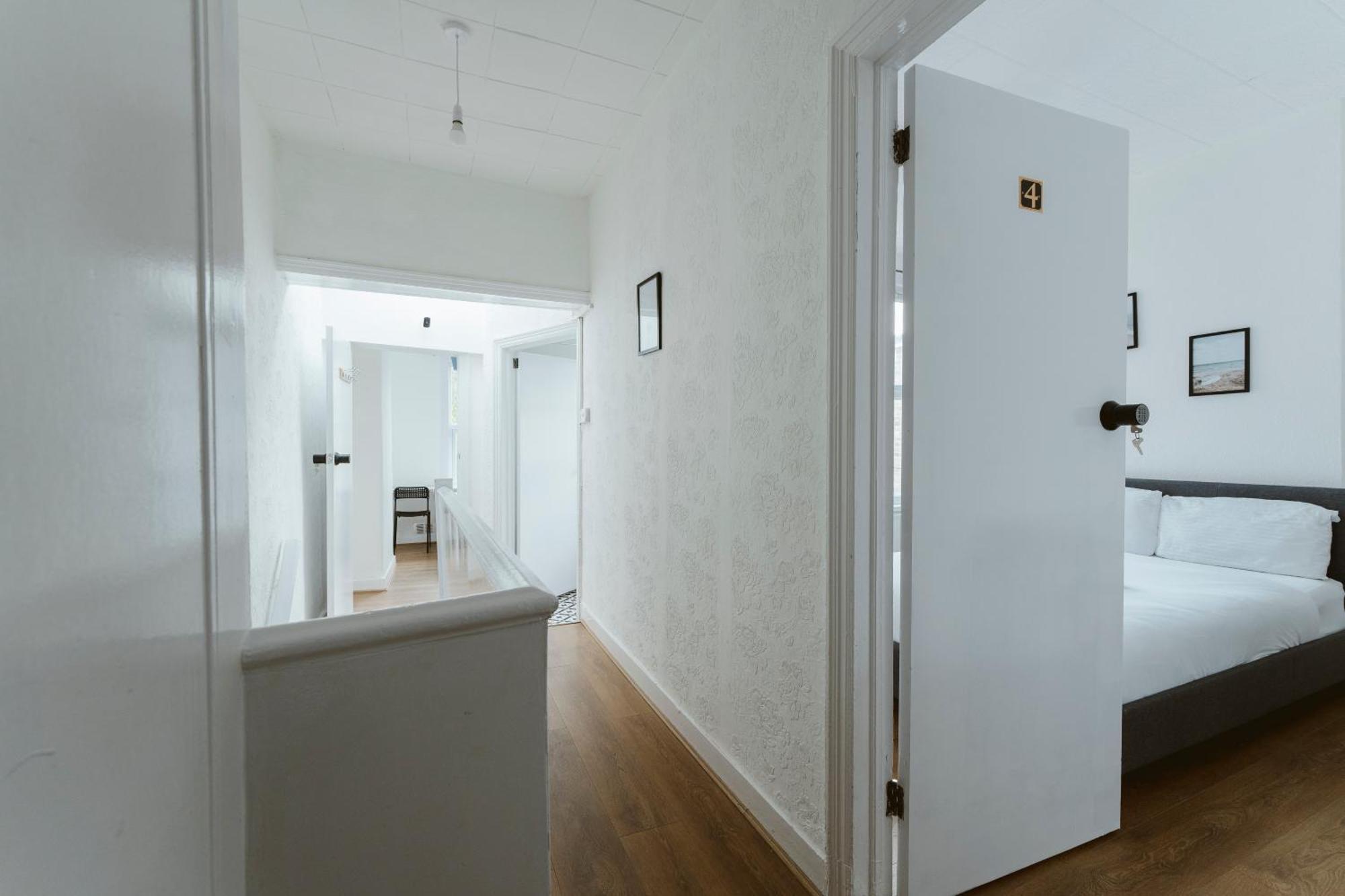 Manor House Great Rooms To Stay London Exterior photo
